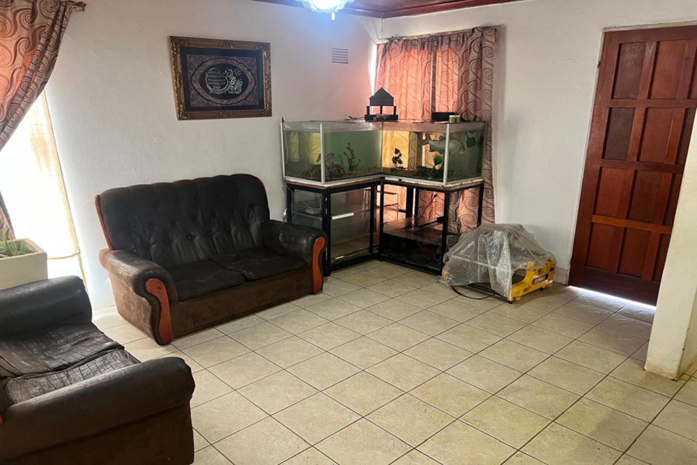 House for sale in Newlands West - 1WP1716155