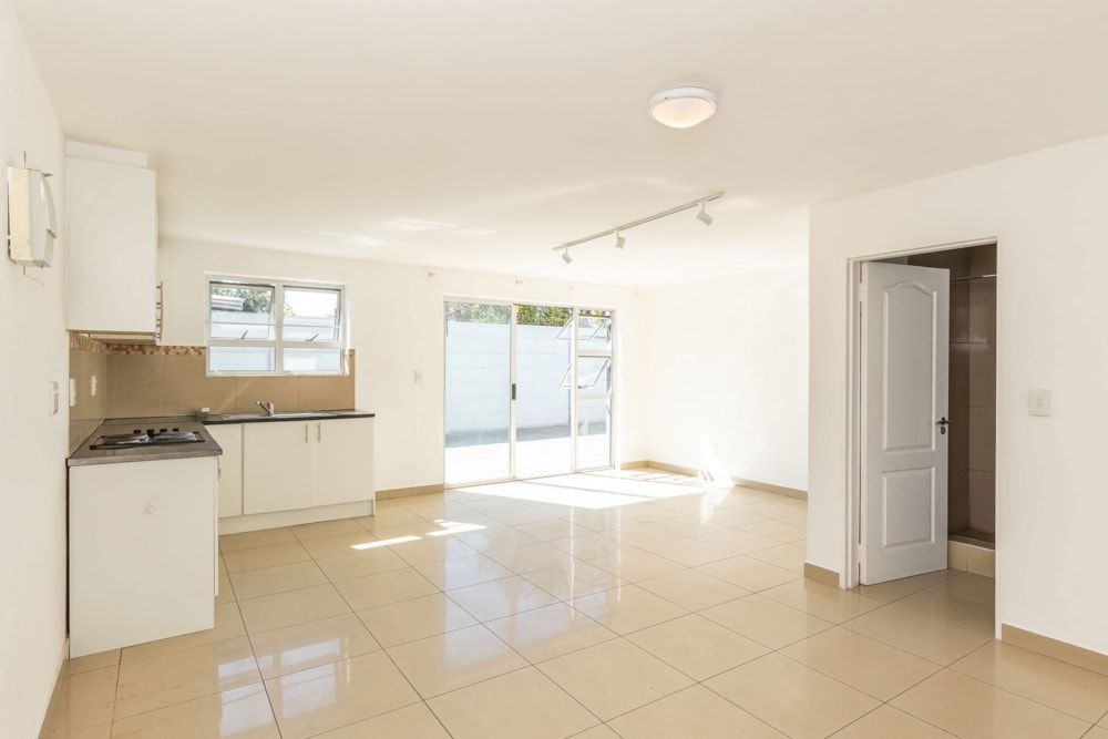 Apartment for sale in Wynberg, Cape Town - KW1716244