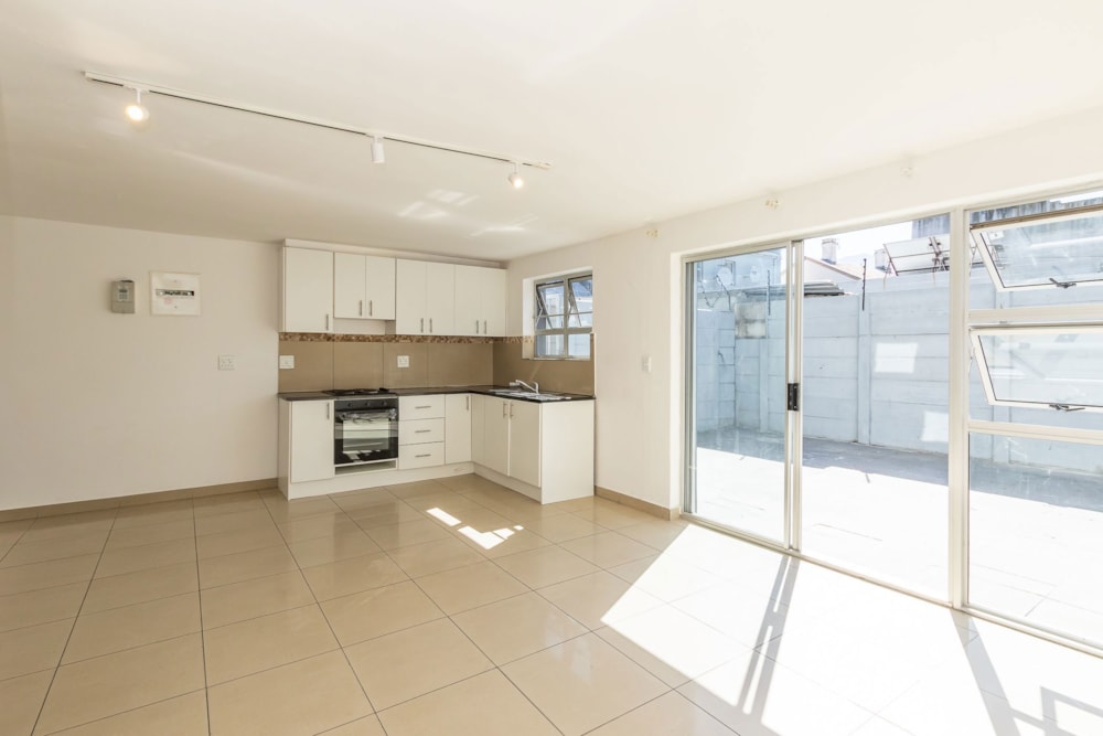 Apartment for sale in Wynberg, Cape Town - KW1716244