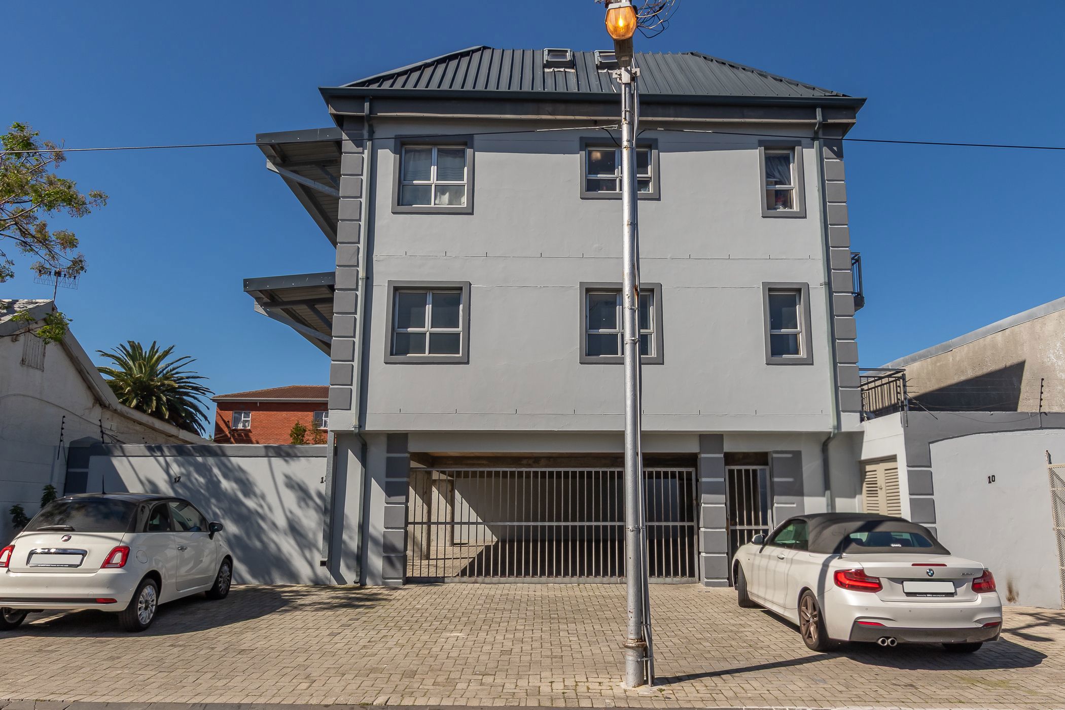 Apartment for sale in Wynberg, Cape Town - KW1716244