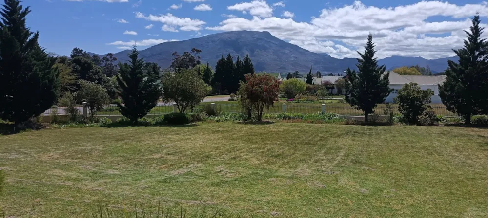 Golf estate house sold in Theewaterskloof - 1SW1716228 Golf estate house sold in Theewaterskloof - 1SW1716228