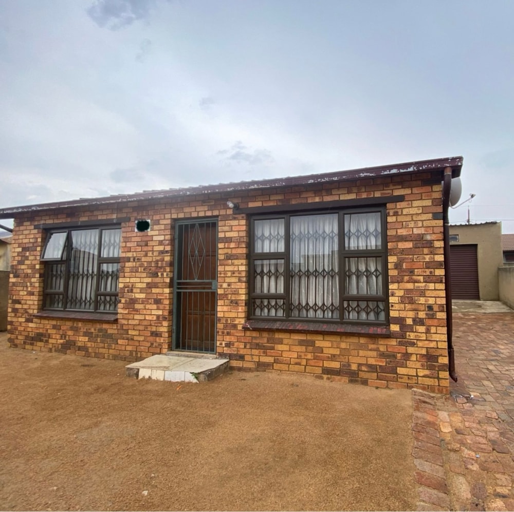 House for sale in Tsakane - 1BJ1716251