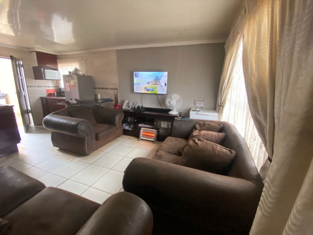 House for sale in Tsakane - 1BJ1716251