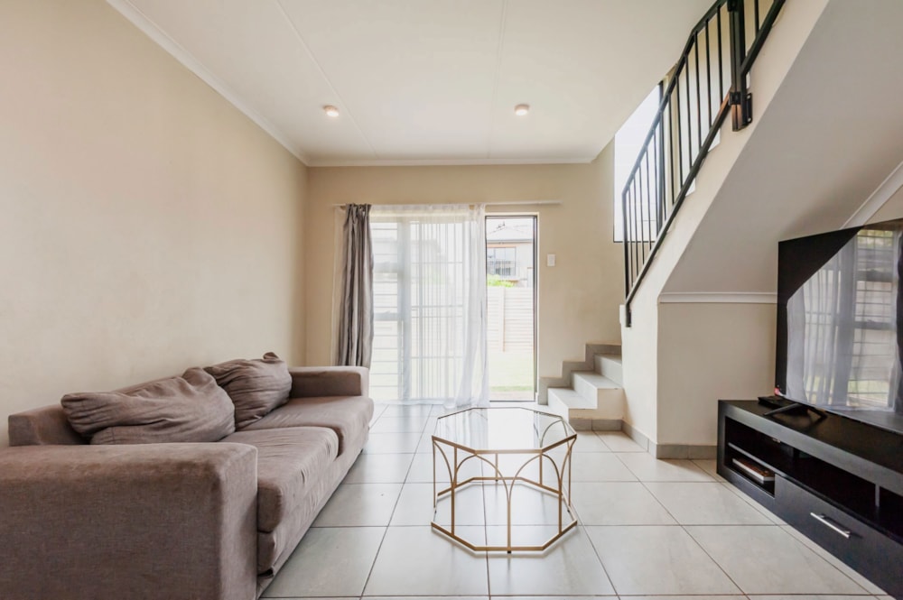 Double-storey house to rent in Albertsdal - 1GV1716321 Double-storey house to rent in Albertsdal - 1GV1716321