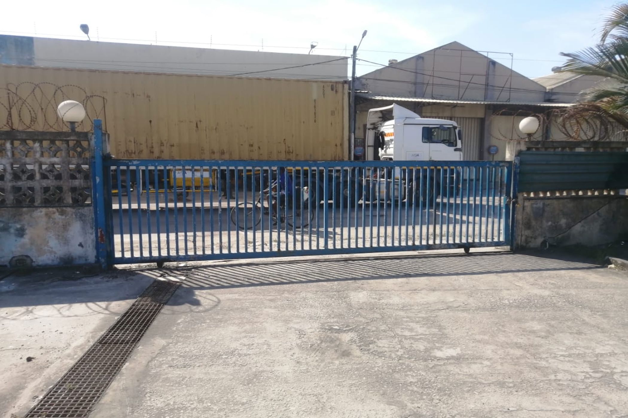 Commercial industrial property for sale in Beira, Sofala, Mozambique - 3MQ1716327