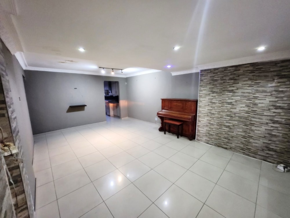 House for sale in Rockford, Phoenix - 1ND1716551 House for sale in Rockford, Phoenix - 1ND1716551