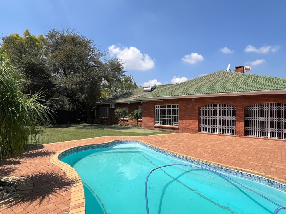 House for sale in Phakalane, Botswana - 3BO1716442