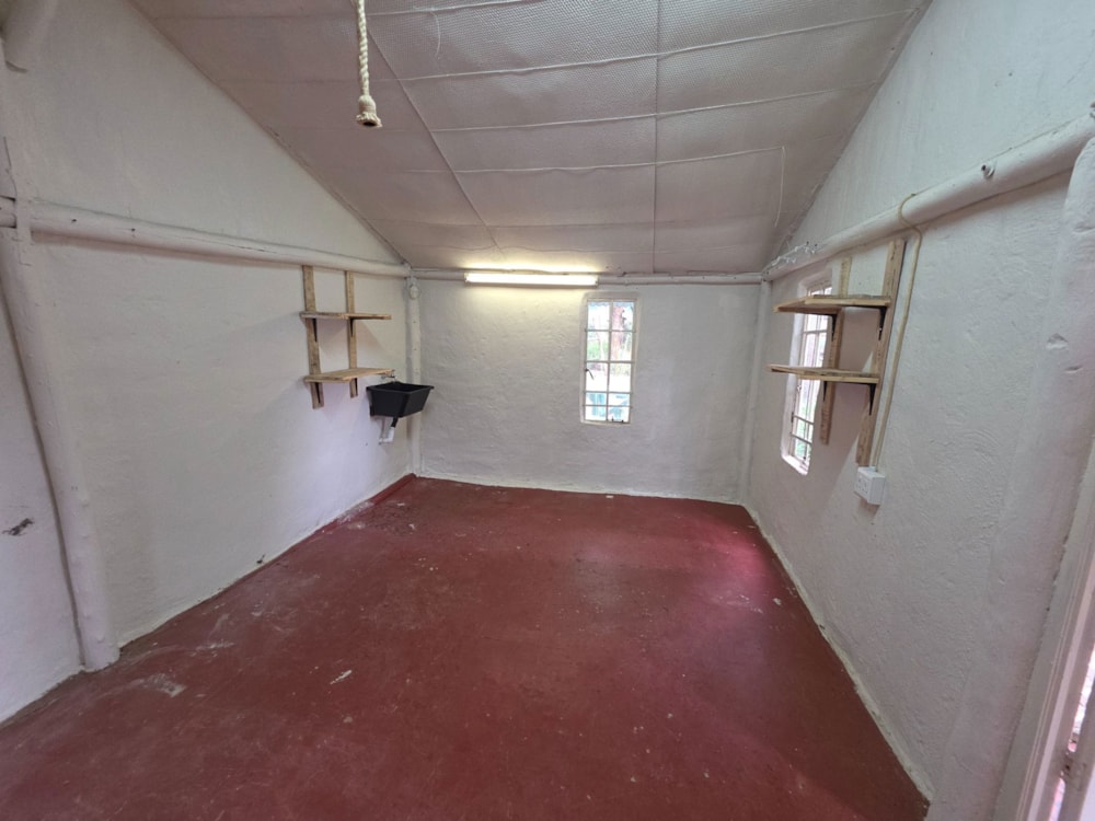 Commercial retail property to rent in Hartbeespoort - 1HR1716444 Commercial retail property to rent in Hartbeespoort - 1HR1716444