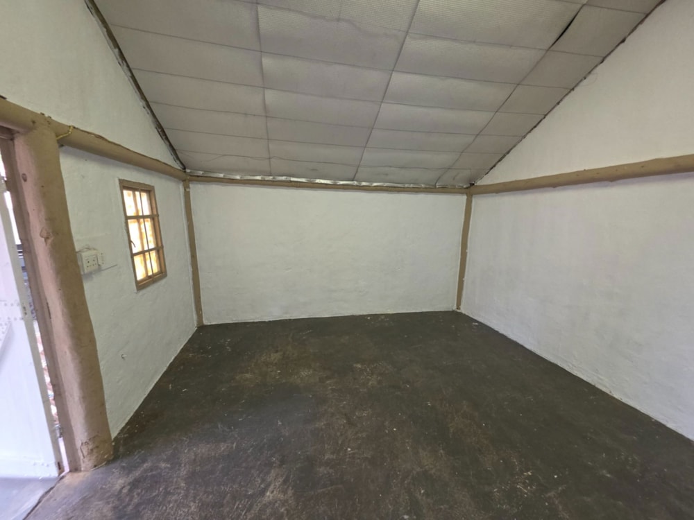 Commercial retail property to rent in Hartbeespoort - 1HR1716445 Commercial retail property to rent in Hartbeespoort - 1HR1716445