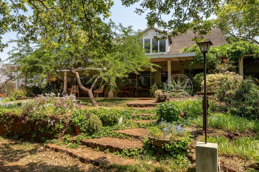 Double-storey house for sale in Greystone Park, Zimbabwe - 3ZB1716451