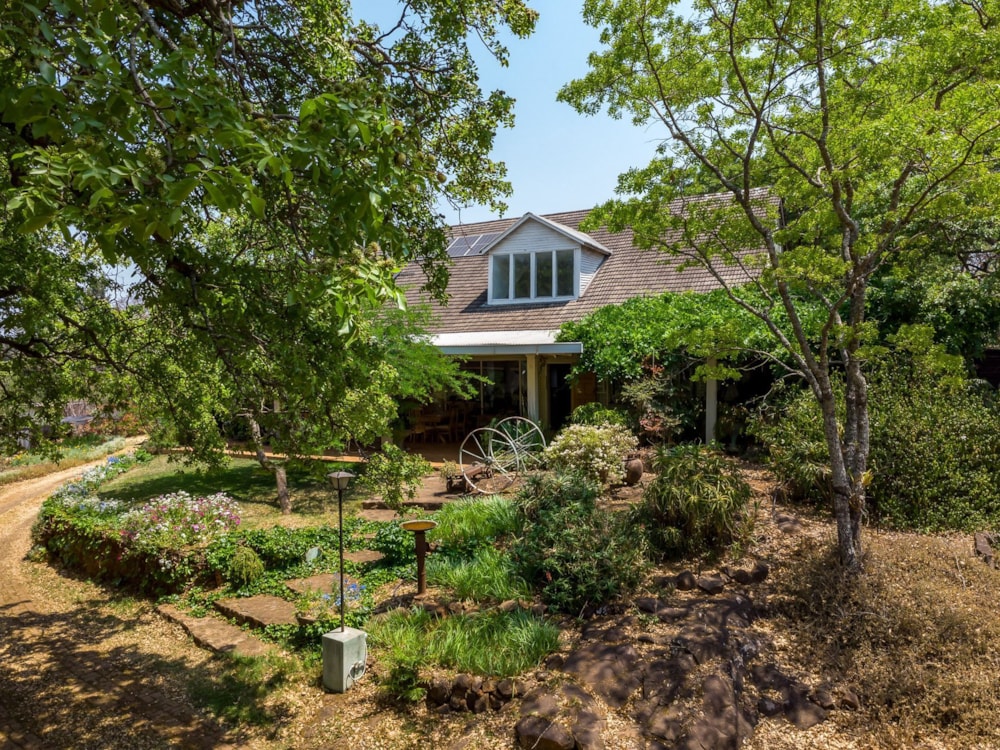 Double-storey house for sale in Greystone Park, Zimbabwe - 3ZB1716451 Double-storey house for sale in Greystone Park, Zimbabwe - 3ZB1716451