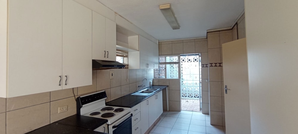 Townhouse to rent in Crystal Park - ENL1716521 Townhouse to rent in Crystal Park - ENL1716521