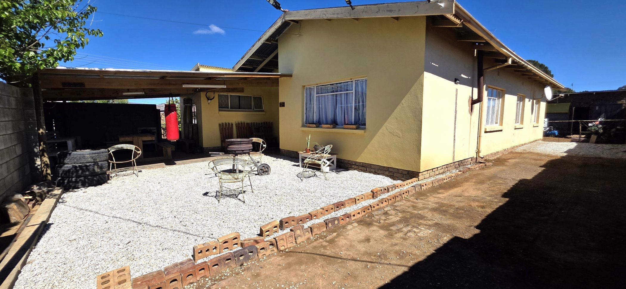 House for sale in Cradock - 1KK1716496