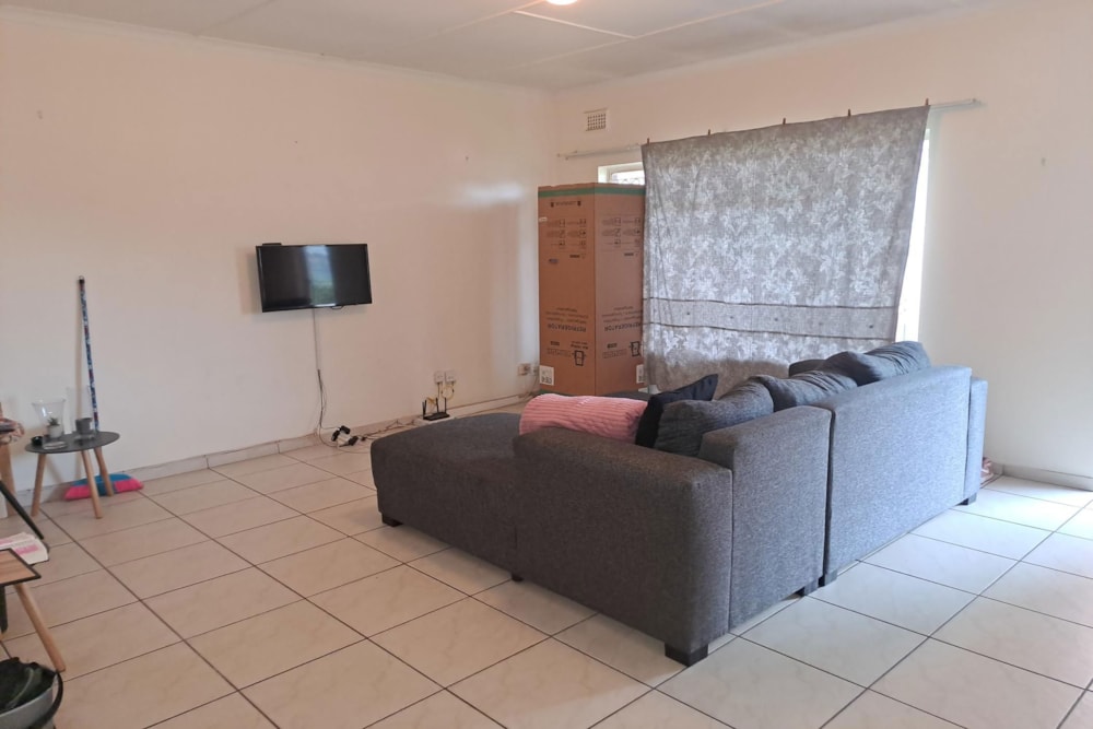 Apartment for sale in Pinetown - 1WP1716616 Apartment for sale in Pinetown - 1WP1716616