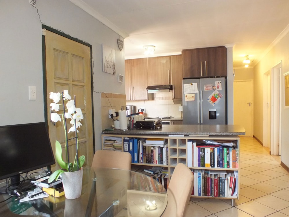 Single-storey cluster for sale in Monavoni - CN1716643