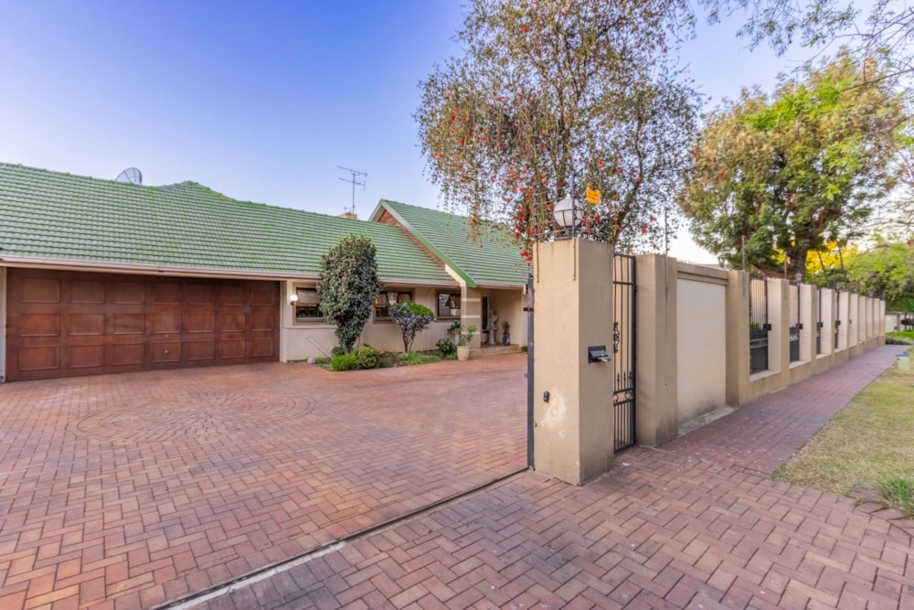 House for sale in Lakefield - EN1711538 House for sale in Lakefield - EN1711538