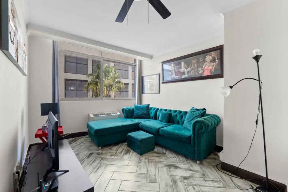 Apartment sold in Cape Town Central - AS1713675 Apartment sold in Cape Town Central - AS1713675