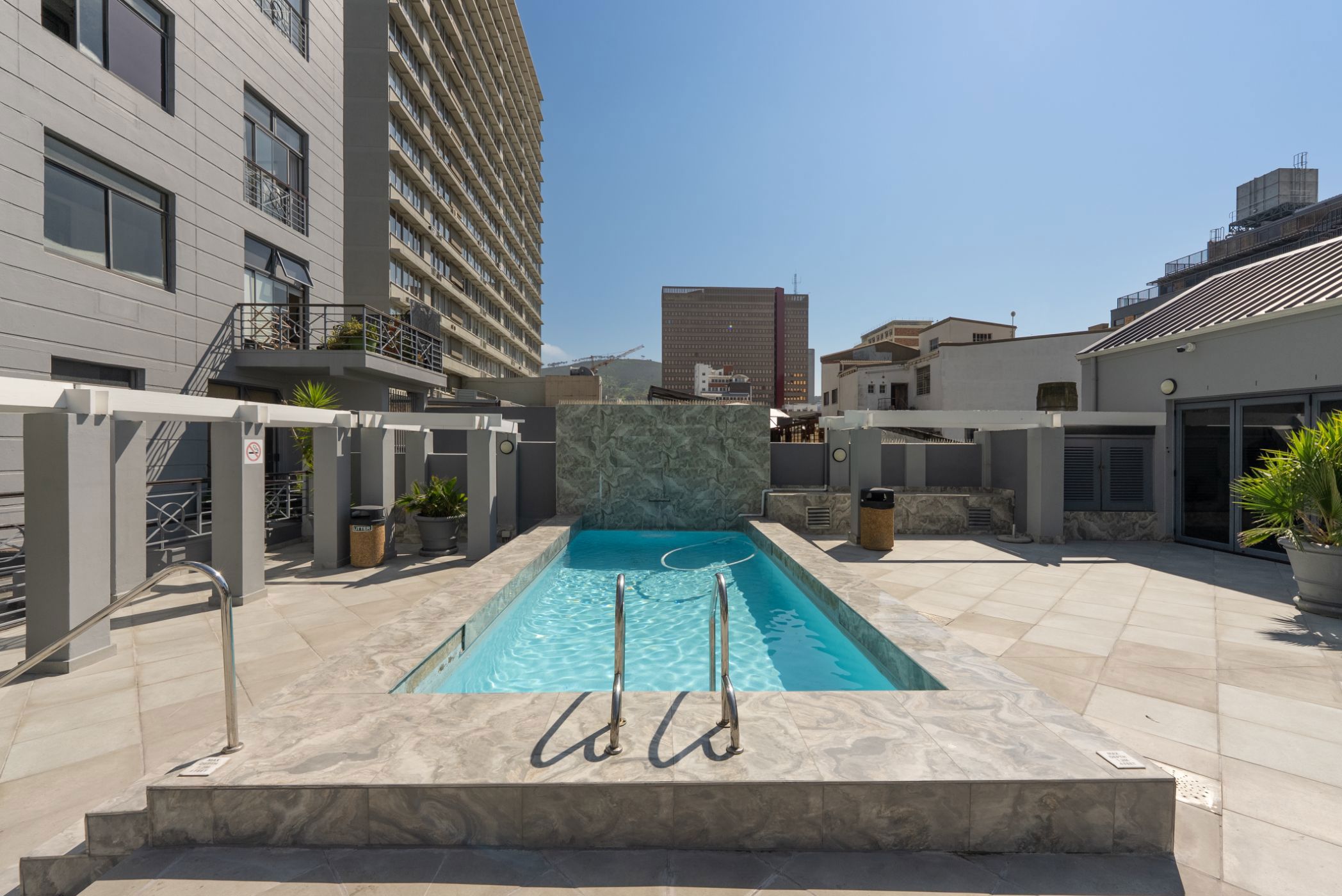 Apartment for sale in Cape Town Central - AS1713675