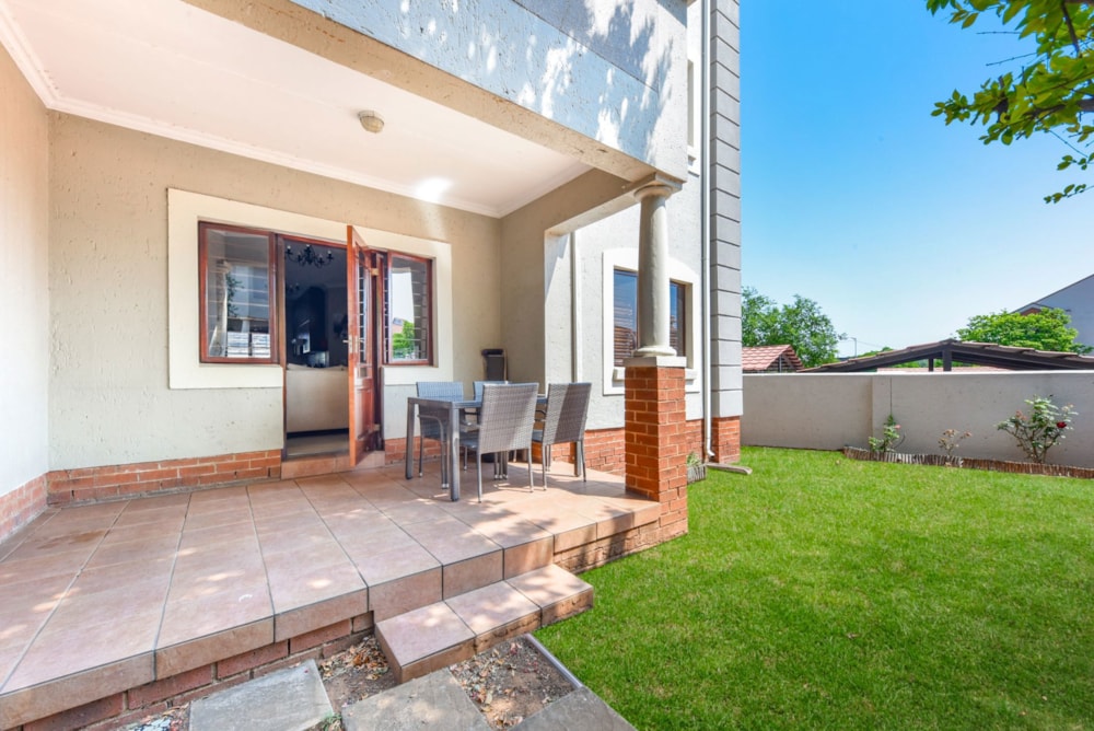 Apartment for sale in Paulshof - FW1714707