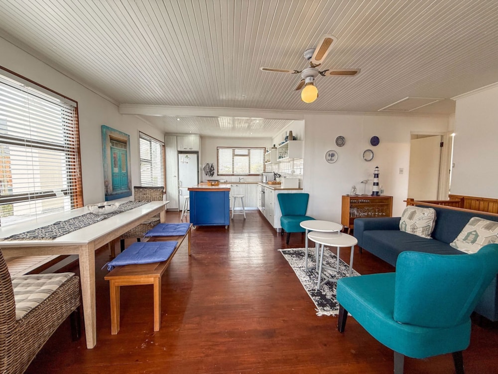 Double-storey house for sale in Sandbaai - ON1690846