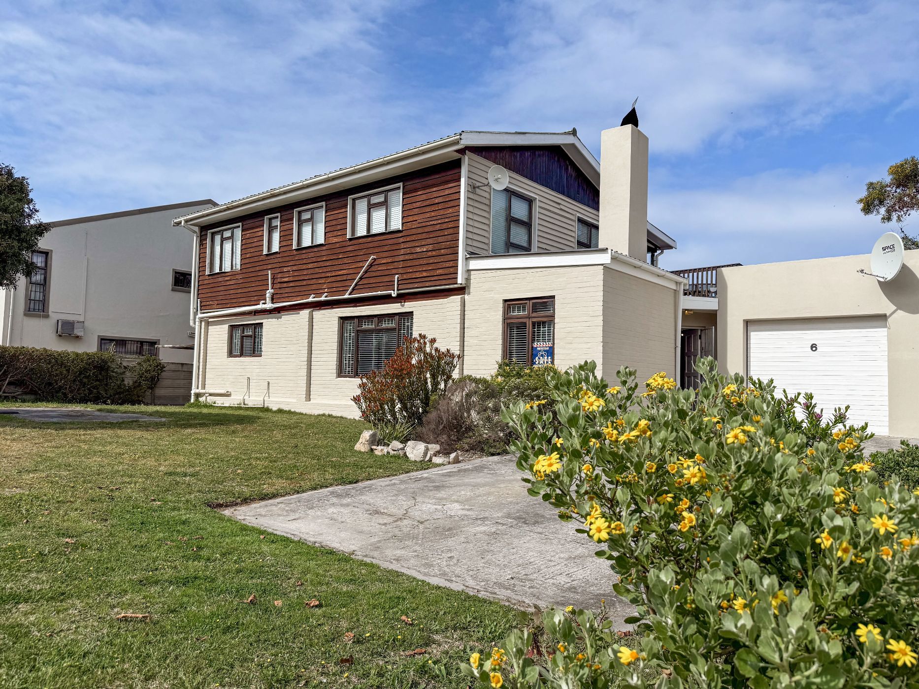 Double-storey house for sale in Sandbaai - ON1690846