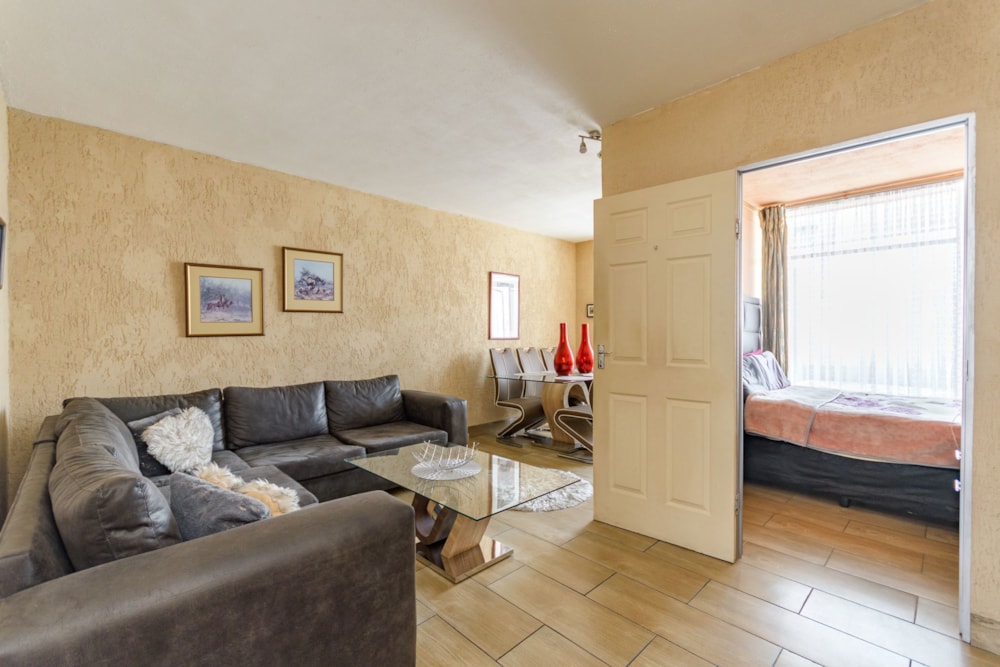 Apartment for sale in Benoni - EN1713095 Apartment for sale in Benoni - EN1713095