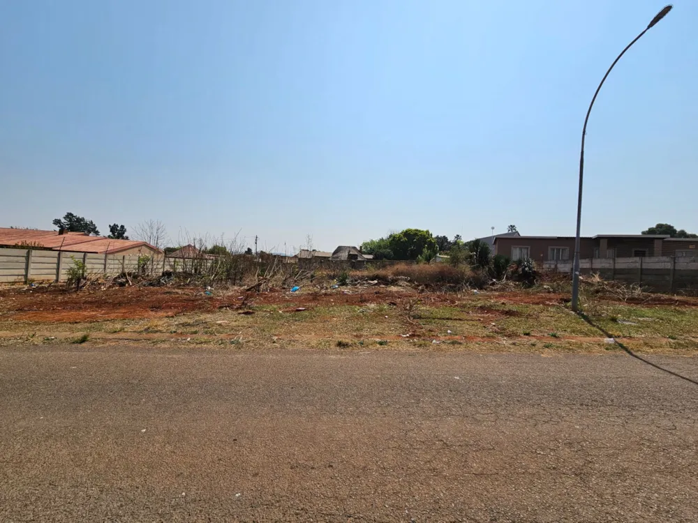 Vacant land for sale in Rensburg - 1SP1713389