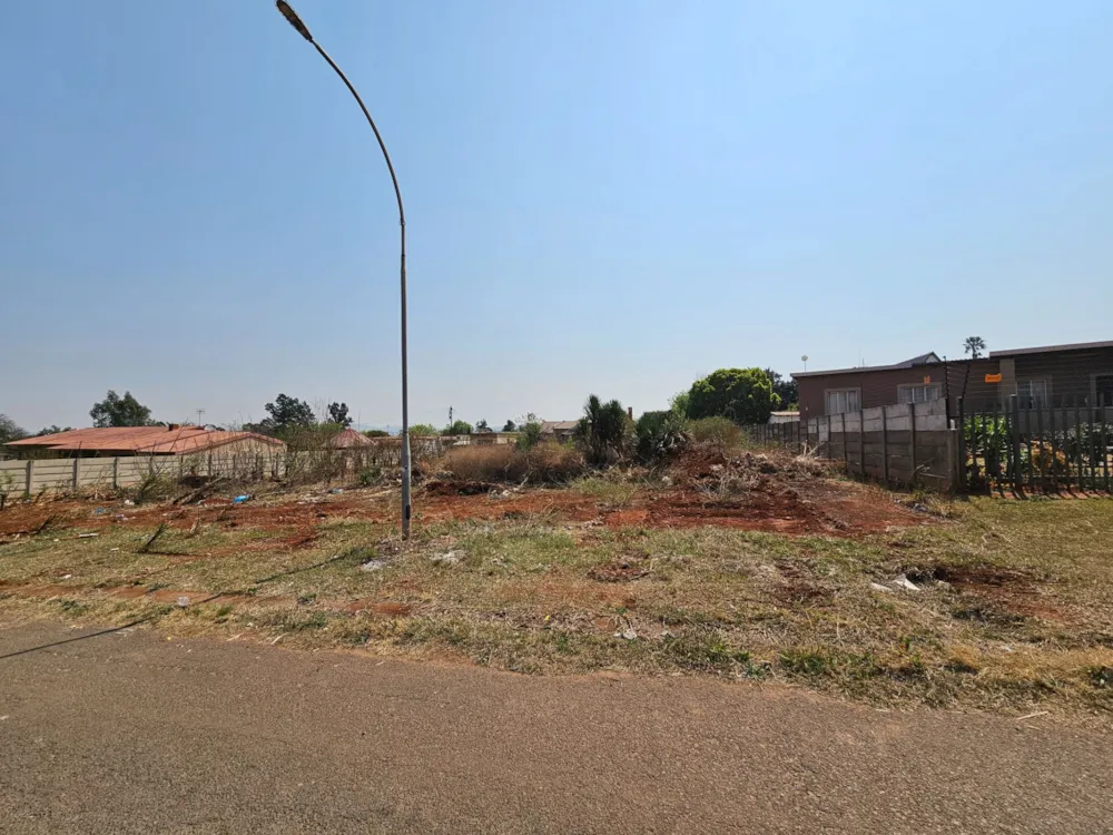 Vacant land for sale in Rensburg - 1SP1713389
