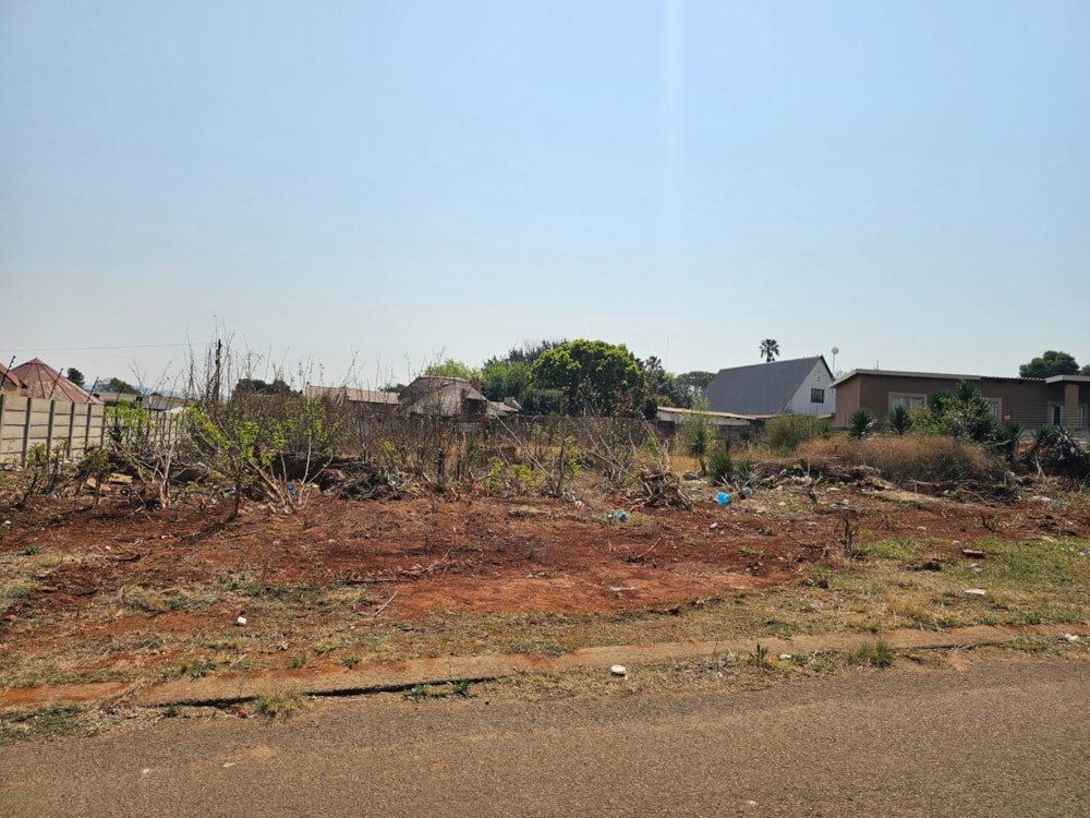 Vacant land for sale in Rensburg - 1SP1713389