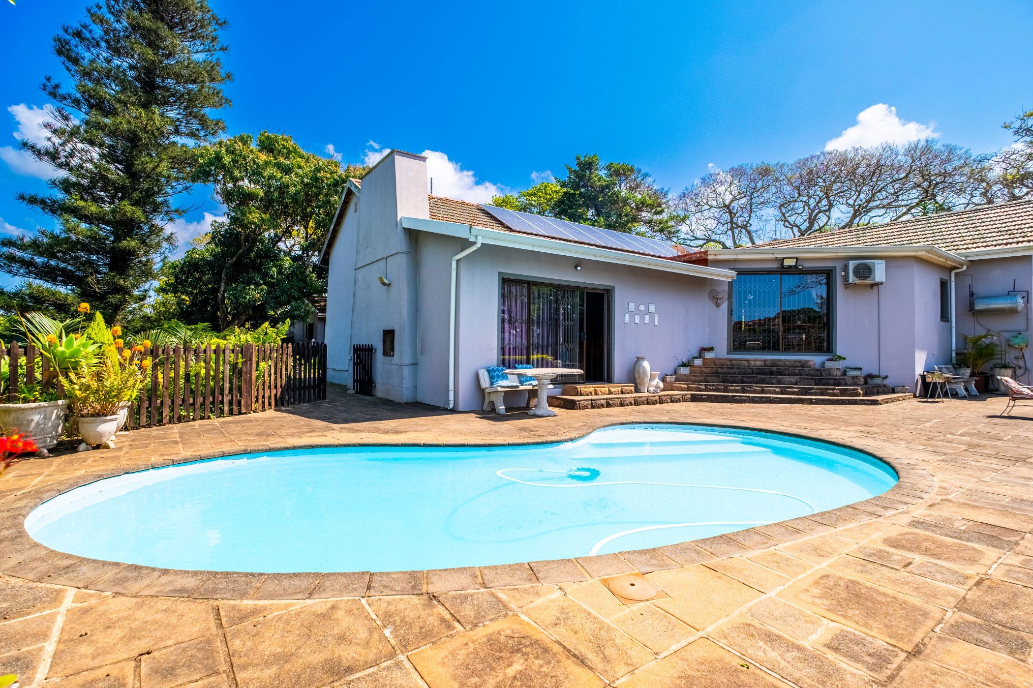 House for sale in Amanzimtoti - 1WB1715254