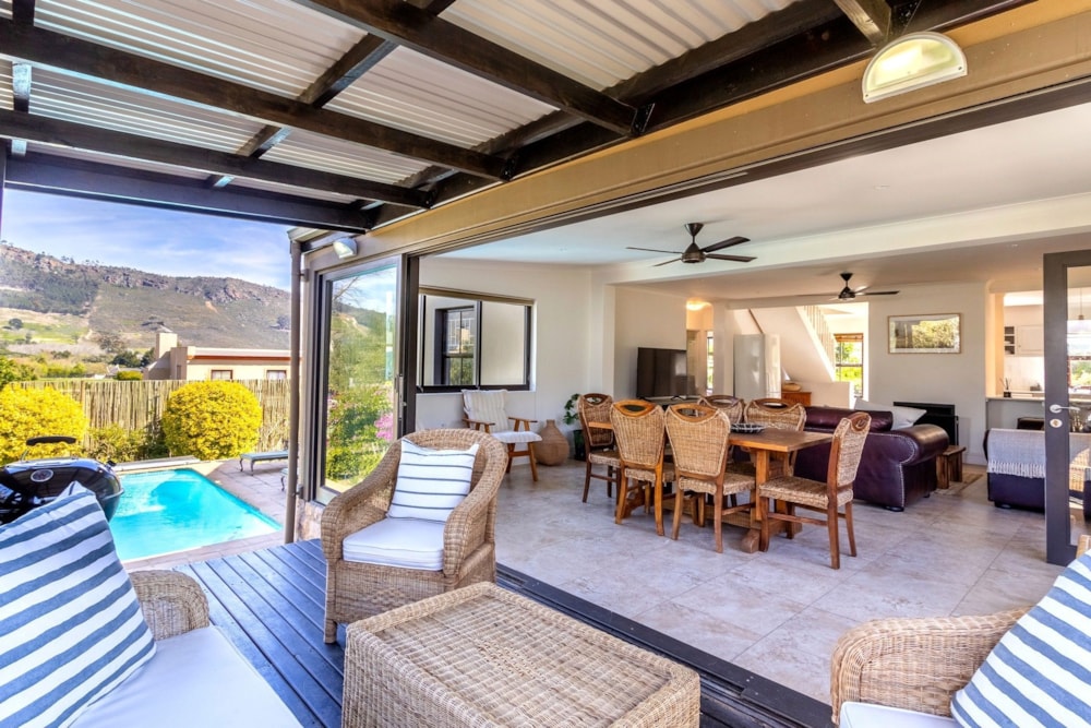Double-storey house for sale in Franschhoek - FWI1711411