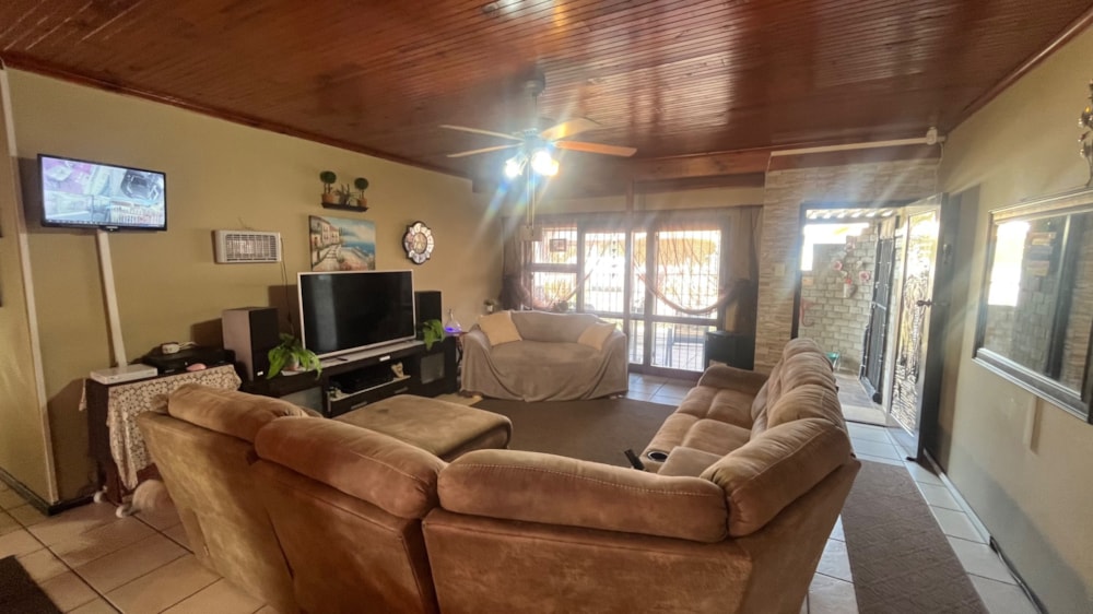 House for sale in Noorsekloofpunt - 1JF1714193 House for sale in Noorsekloofpunt - 1JF1714193