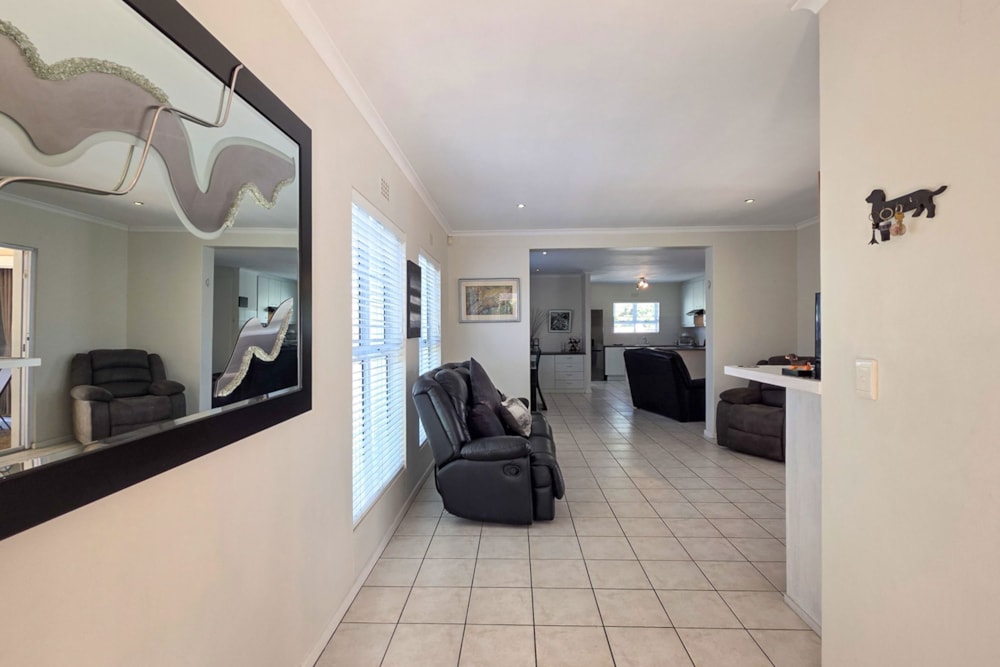 House sold in Sunningdale, Blouberg - 1TV1714258 House sold in Sunningdale, Blouberg - 1TV1714258