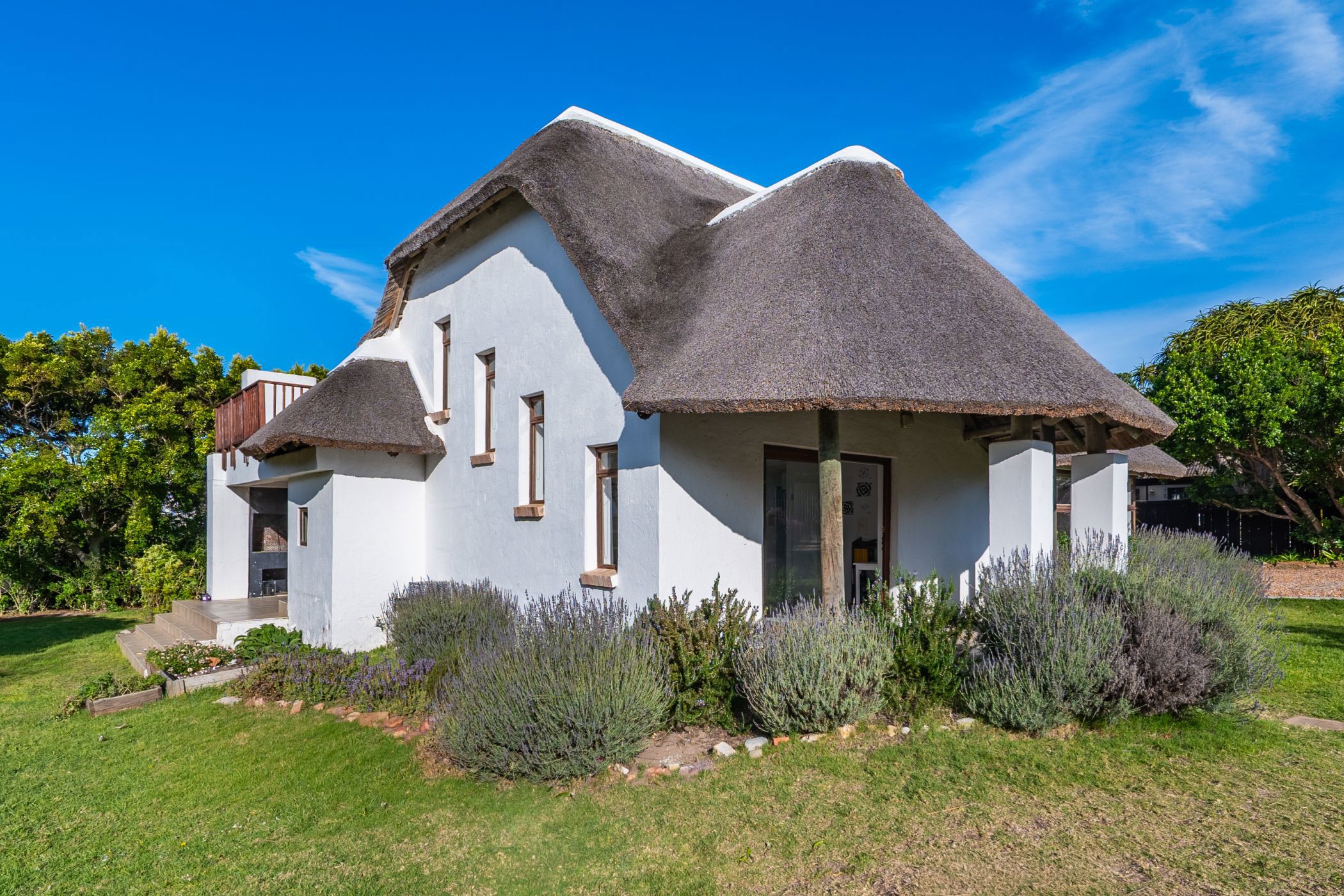 House sold in Village - 1SA1716202