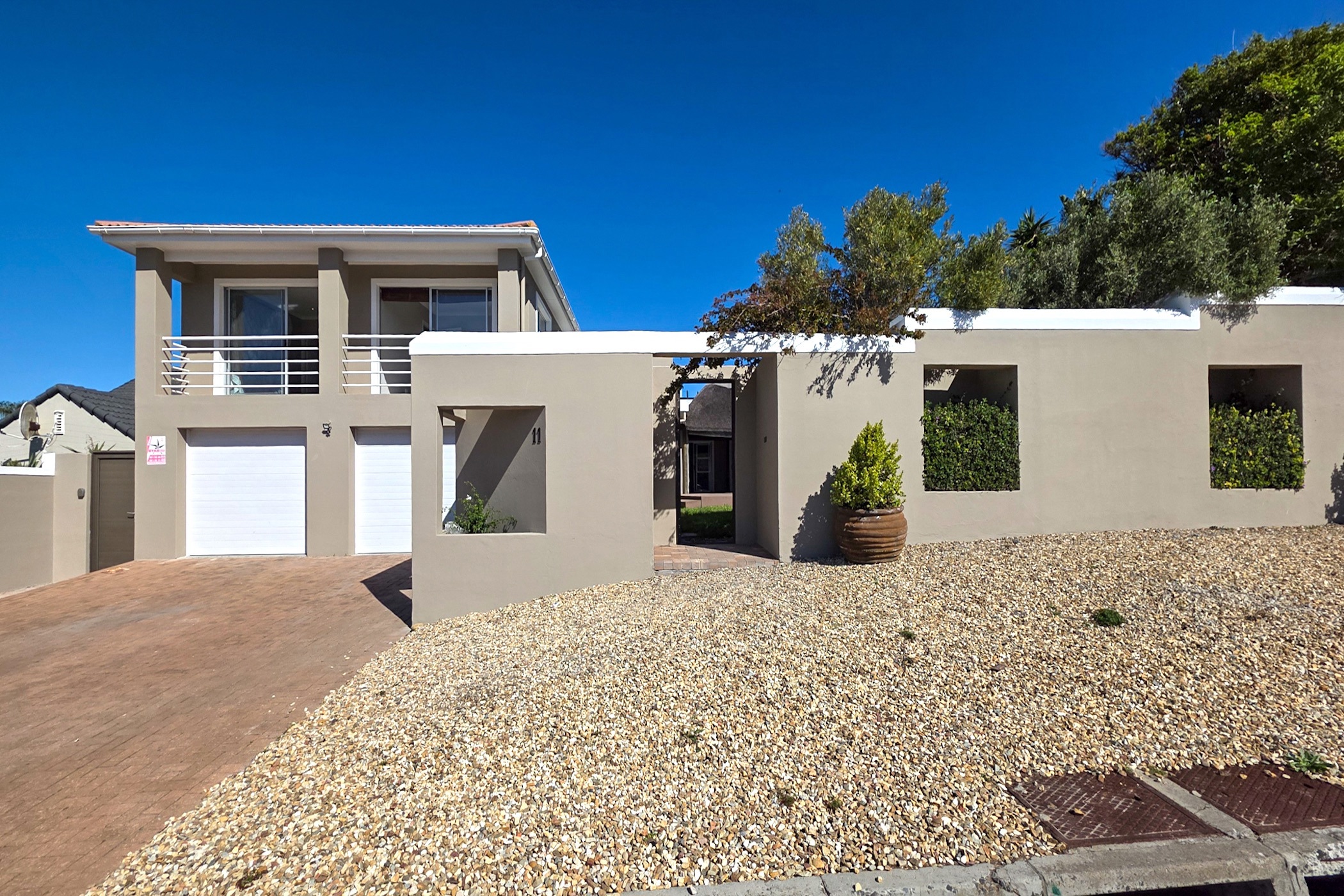 House let in West Beach, Blouberg - 1TV1712248