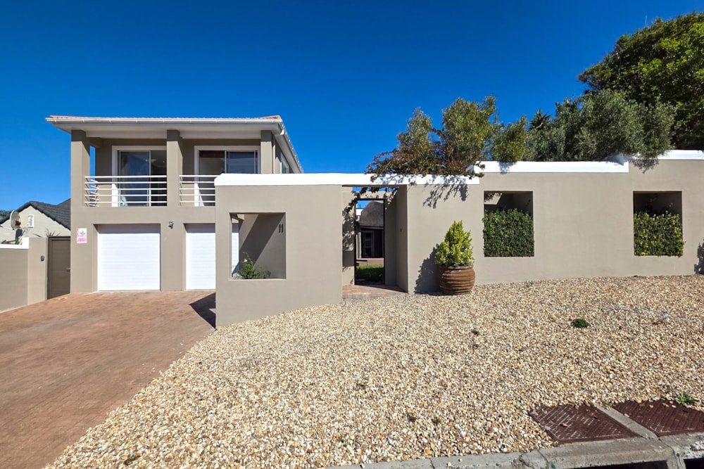 House let in West Beach, Blouberg - 1TV1712248