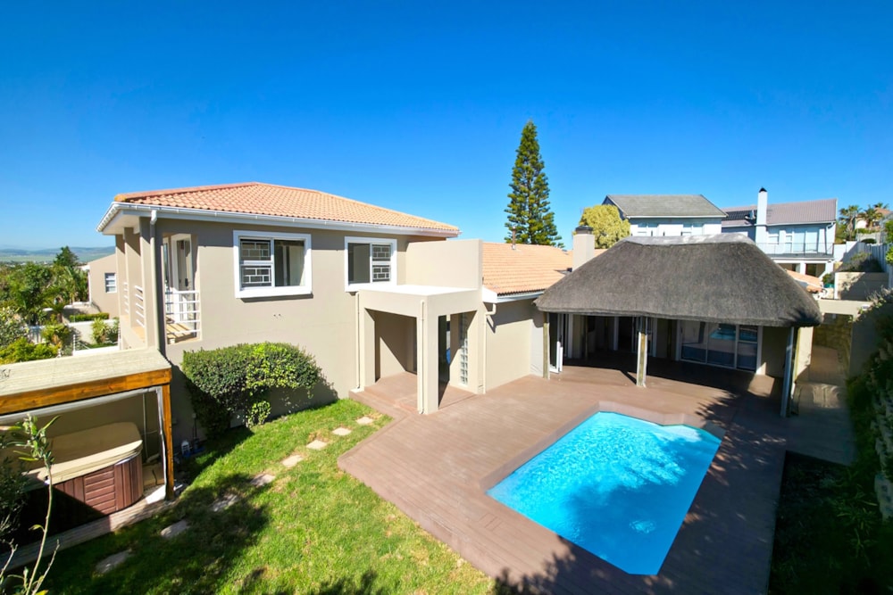 House let in West Beach, Blouberg - 1TV1712248