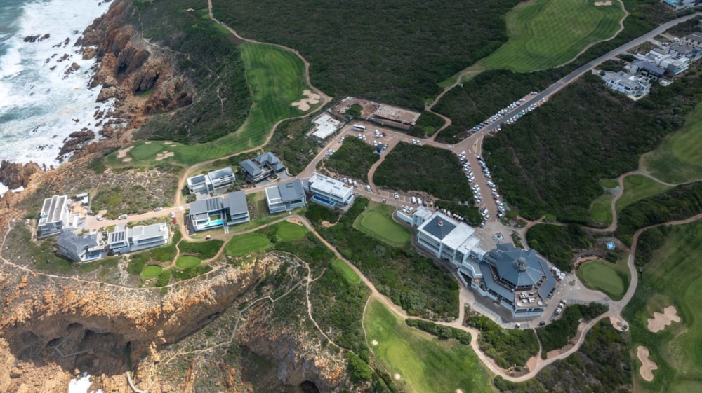 House for sale in Pinnacle Point Golf Estate - 1MB1687824