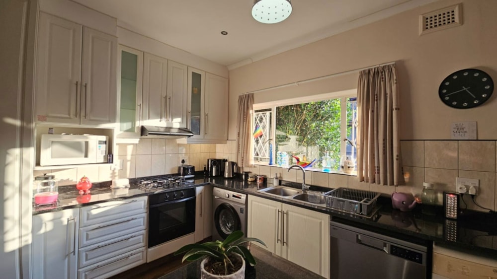 Townhouse for sale in Gillitts - 1KF1714255 Townhouse for sale in Gillitts - 1KF1714255