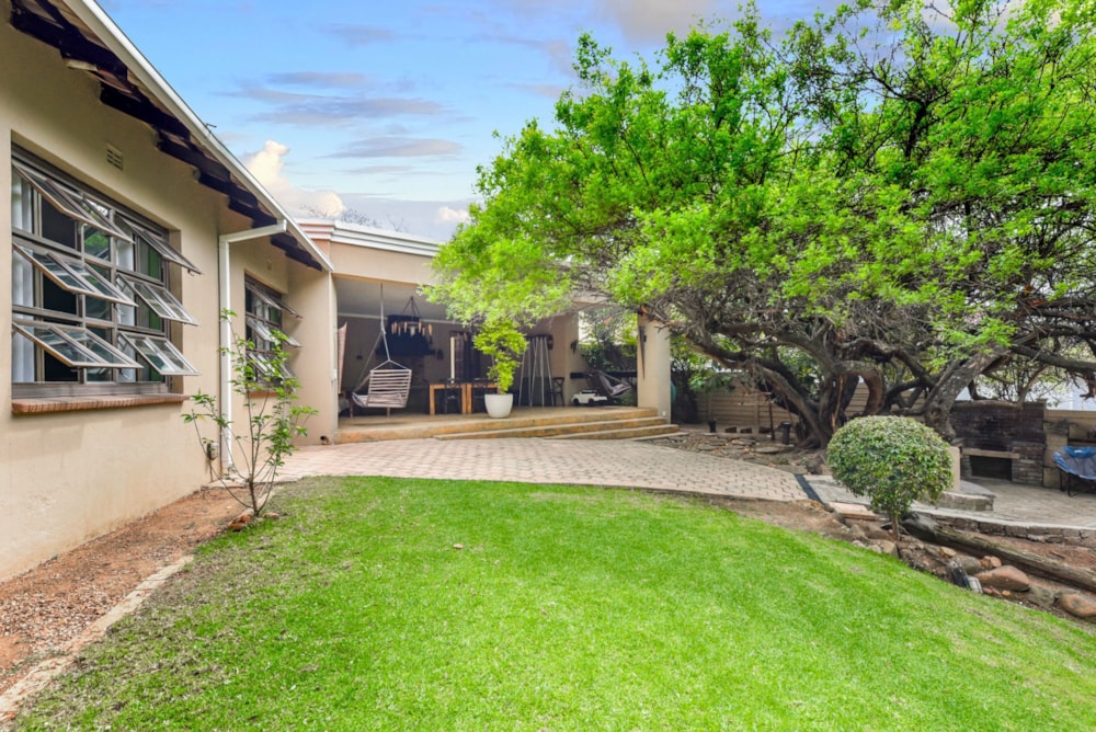 Single-storey house for sale in Olivedale - FW1715572