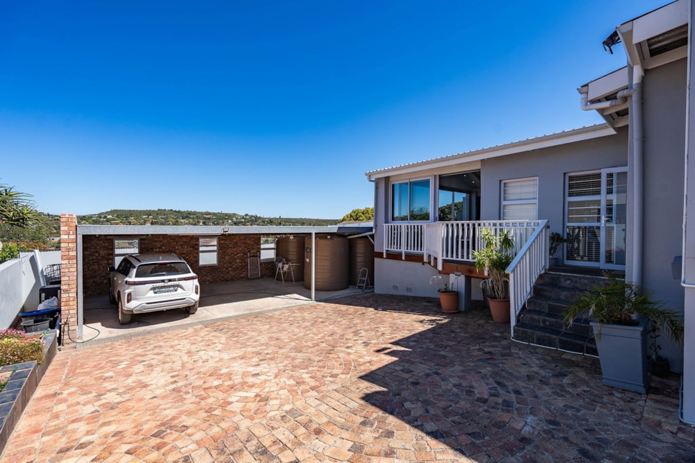 Double-storey house for sale in Kingswood - 1GC1716684 Double-storey house for sale in Kingswood - 1GC1716684