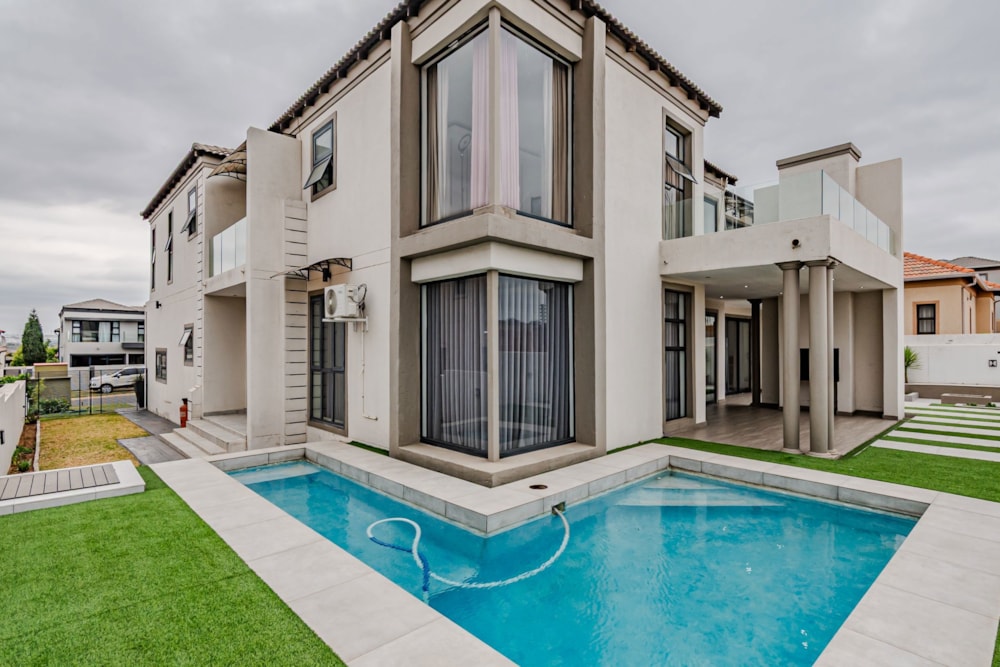 Golf estate house for sale in Blue Valley Golf Estate - CN1707961 Golf estate house for sale in Blue Valley Golf Estate - CN1707961