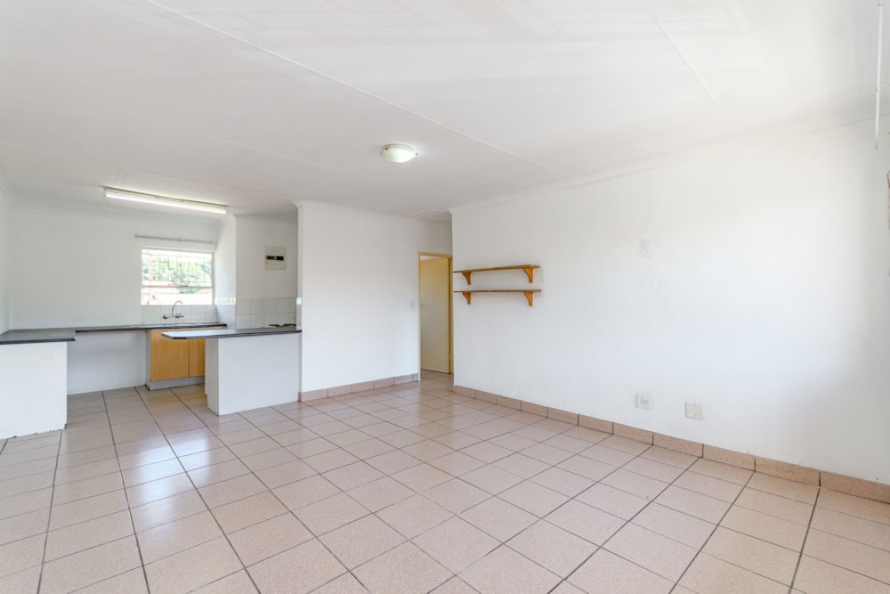 Security complex home for sale in Impala Park - BOK1715278