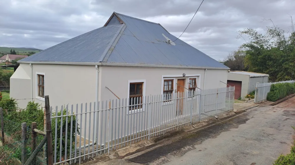 House for sale in Heidelberg, Garden Route - 1SR1642444 House for sale in Heidelberg, Garden Route - 1SR1642444