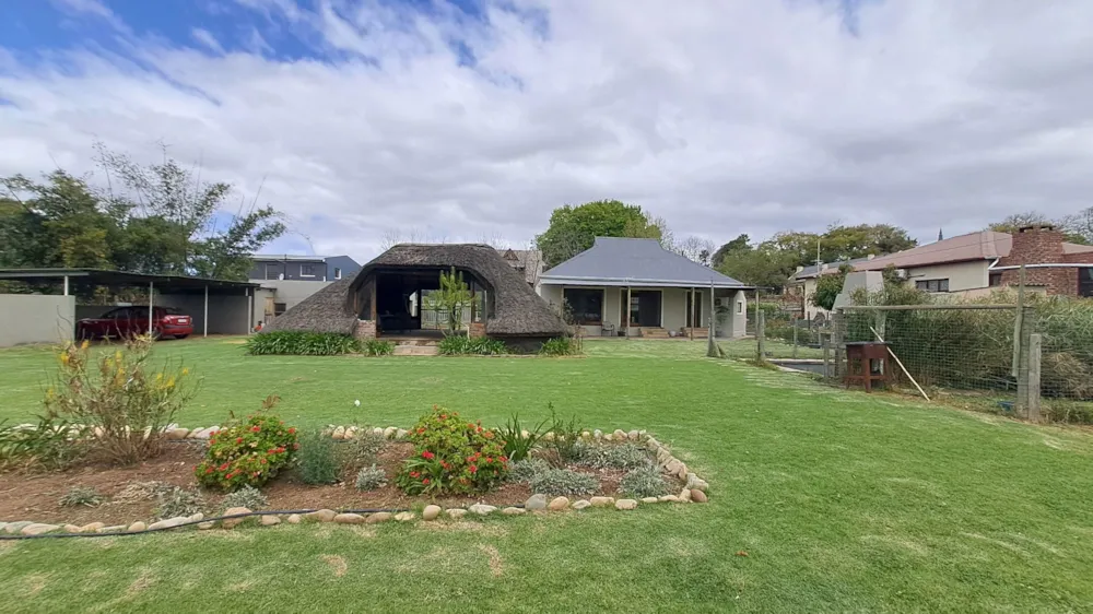 House for sale in Heidelberg, Garden Route - 1SR1642444 House for sale in Heidelberg, Garden Route - 1SR1642444