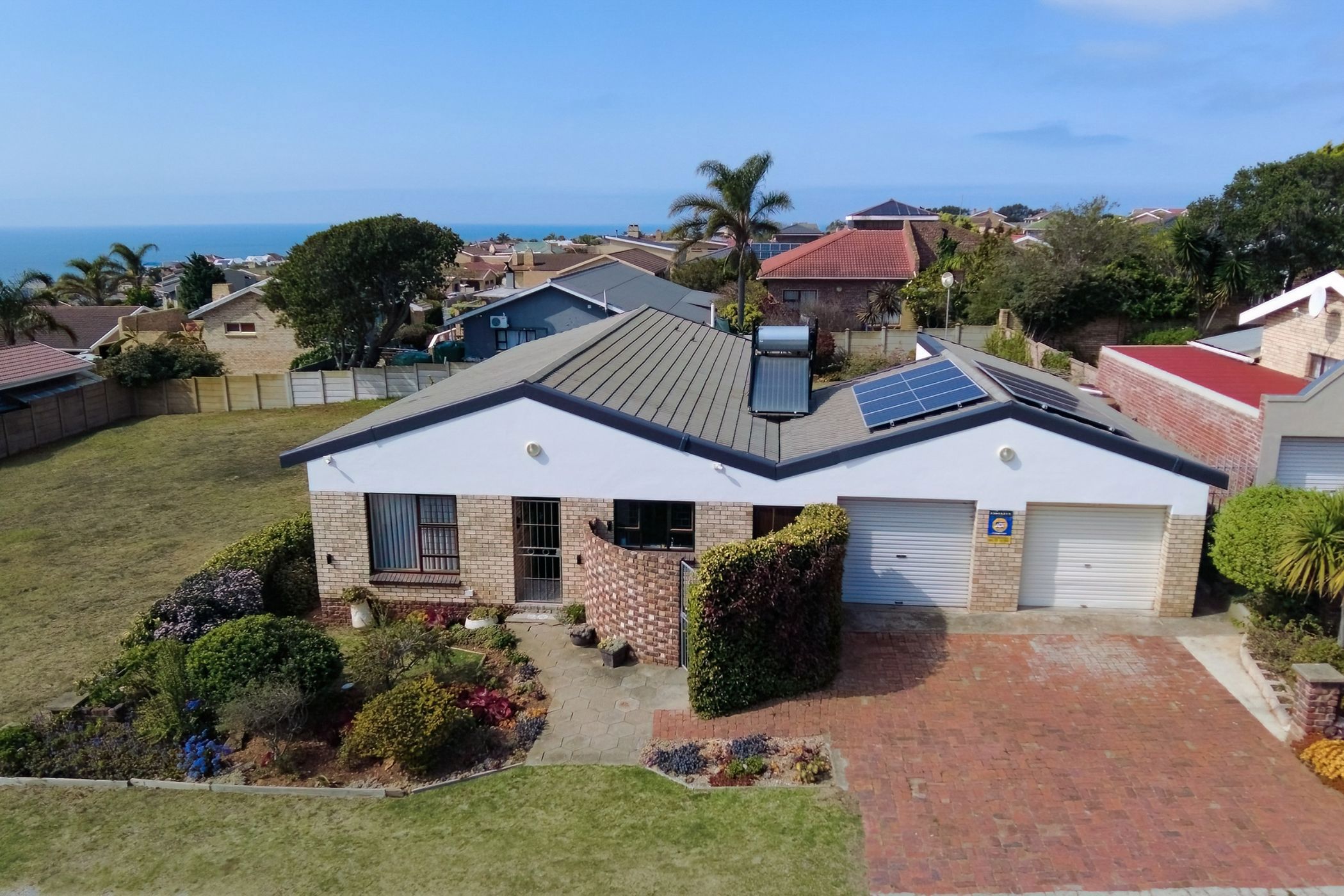 House for sale in Wave Crest - 1JF1714073