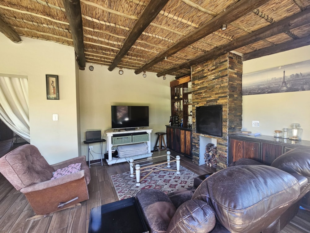 Security complex home let in Melodie - 1HR1715732 Security complex home let in Melodie - 1HR1715732