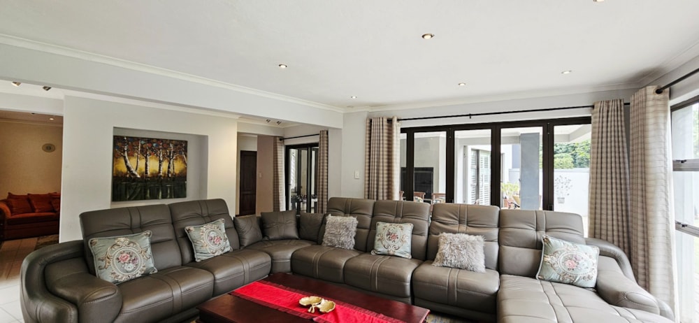 Security estate home for sale in Midstream Estate - CN1715933