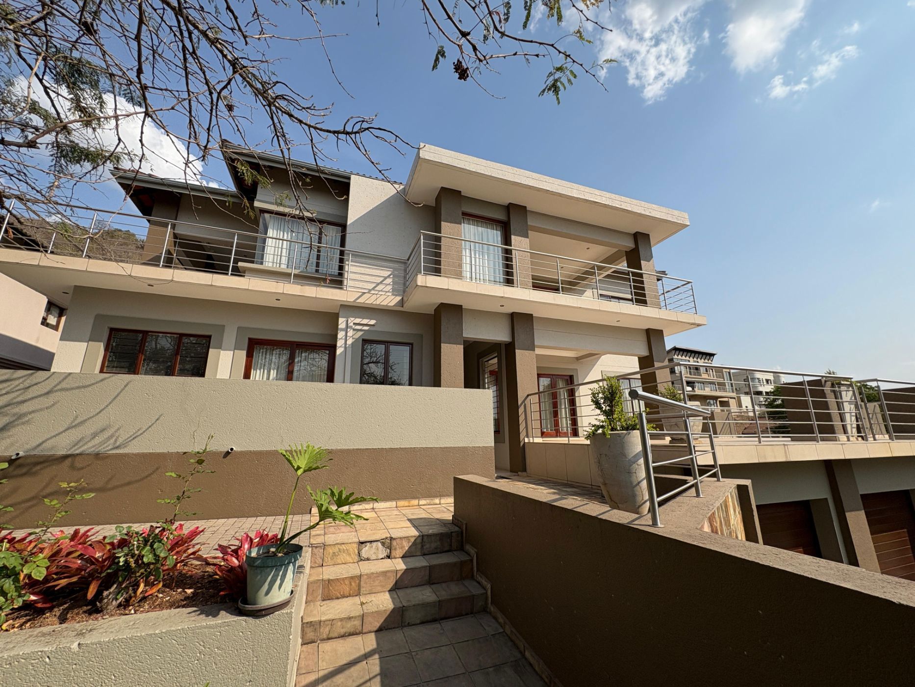 Golf estate house for sale in Nelspruit (Mbombela) - 1NS1715141
