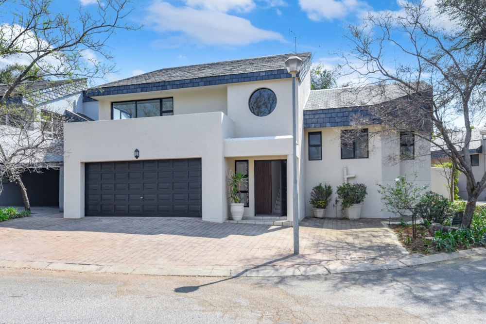 Double-storey cluster to rent in Dainfern Golf Estate - FYL1713631